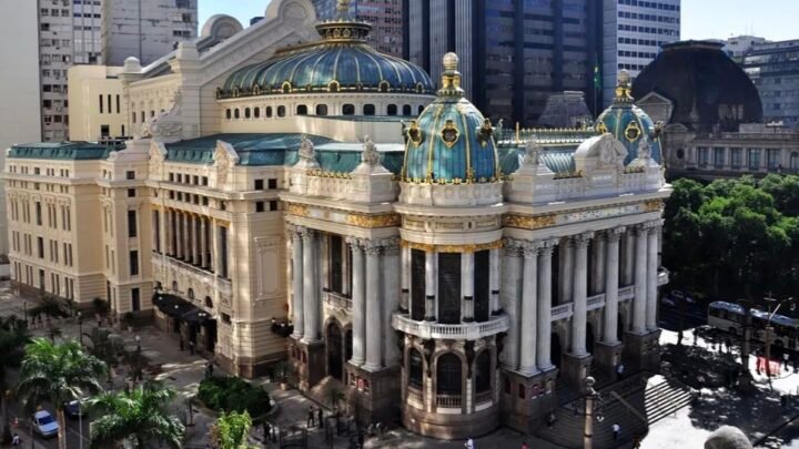 Museu do Samba celebra 25 anos com show de Alcione, Diogo Nogueira e Teresa Cristina no Theatro Municipal